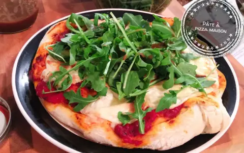 Pâte à pizza maison: Le guide pro pour une croûte parfaite