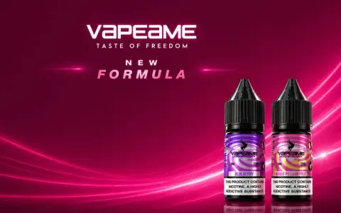 Dos botellas de mi pod VAPEAME, sabor Blueberry y Mango Passion Fruit, con el lema "New Formula".