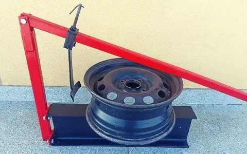 Jak bezpiecznie przeciąć oponę? Narzędzia, kroki, utylizacja DIY.