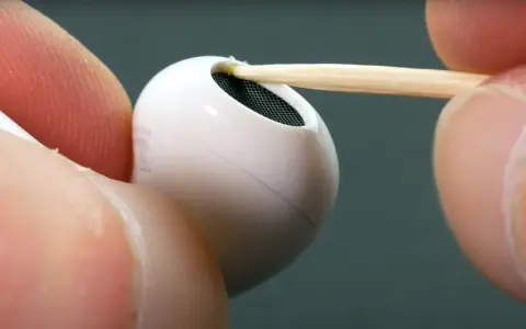AirPods reinigen: So erhalten Sie Hygiene & Klangqualität