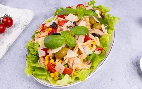 Insalata di Pollo: Ricette Classiche, Leggere e Creative | Amerigo Vitale