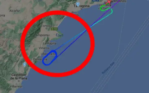 Trasa lotu Ryanair Łódź-Alicante nad wybrzeżem Hiszpanii, z zaznaczonym obszarem wokół Benicarló.