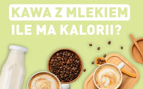 Kawa z mlekiem: ile ma kalorii? Na zdjęciu widzimy składniki do przygotowania pysznego napoju: ziarna kawy, mleko w butelce i dwie filiżanki kawy z pianką.