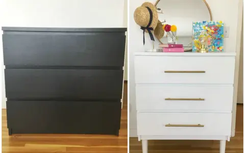 Före- och efterbild på en mörk byrå som fått en ljus malm byrå makeover med nya ben och guldfärgade handtag.