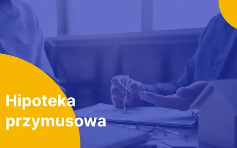 Ręce nad dokumentami, symbolizujące hipoteka przymusowa i potencjalną licytacja komornicza.