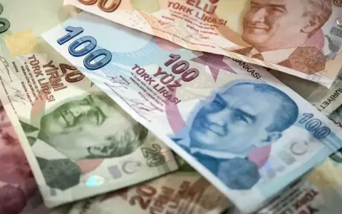 Waluta w Turcji: Lira, euro, dolary? Jak płacić i oszczędzać!