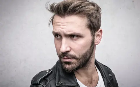 Jak zmiękczyć zarost? Kompletny przewodnik po miękkiej brodzie