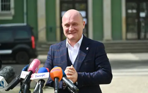 Kto jest prezydentem Szczecina? Poznaj tajemnice jego kadencji