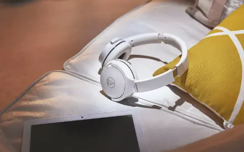 Zasięg Bluetooth: Ile metrów? Poznaj realne możliwości i triki!