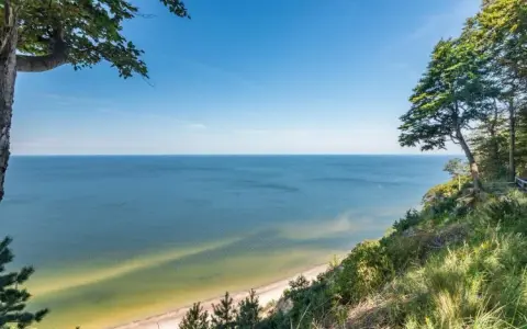 Bałtyk: Płytkie morze czy głęboka tajemnica? Poznaj liczby