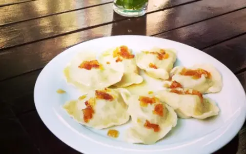 Gdzie zjeść w Żywcu? Odkryj najlepsze restauracje i lokale