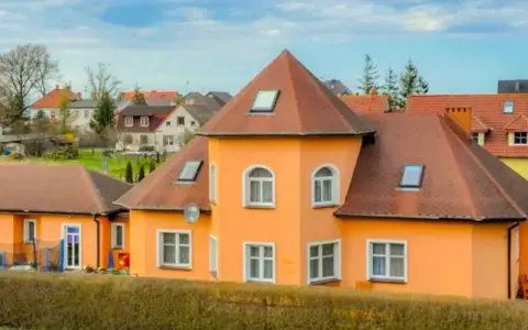Letni Dworek Sarbinowo: Idealne rodzinne wakacje nad morzem?