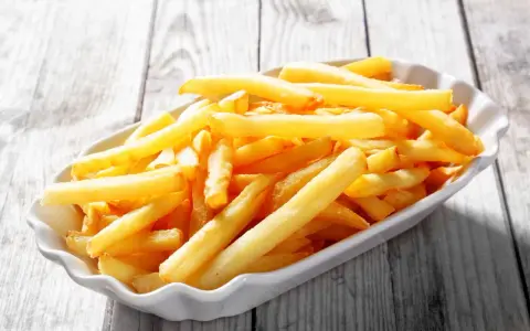 Jak zrobić frytki McDonald's w domu? Odkryj prawdziwy sekret