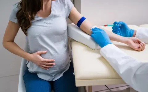 Krzywa cukrowa w ciąży: Kiedy i dlaczego to badanie jest kluczowe?