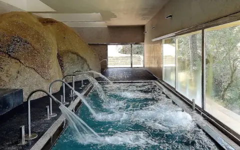 Balneario Retortillo: Aguas termales y bienestar. ¿Tu próxima escapada?