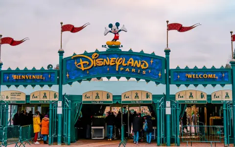 Disneyland Paris: Atracciones imprescindibles y consejos expertos