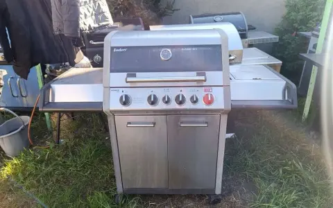 Używany grill na OLX: Jak znaleźć okazję i uniknąć pułapek?