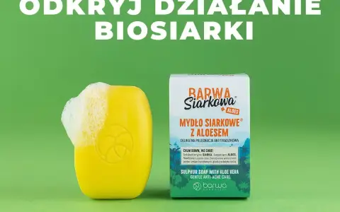 Żółte mydło z pianą i opakowanie "Mydło Siarkowe z Aloesem". Odkryj działanie siarki w pielęgnacji.