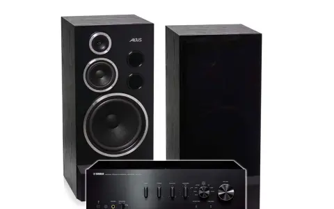 Zestaw głośników Altus 300 i wzmacniacz Yamaha A-S701. Idealne połączenie dla miłośników czystego dźwięku.