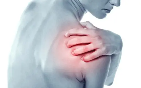 Ból barku: Do kogo iść najpierw? Ortpeda, fizjoterapeuta, neurolog