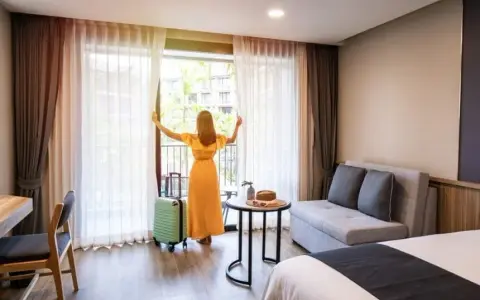 Jak otworzyć hotel? Przewodnik: Biznesplan, koszty, formalności 2026.
