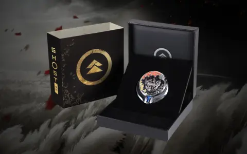 Caja de coleccionista con el logo de Ghost of Tsushima y un trofeo detallado de un demonio samurái.