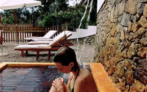 Balnearios en Lanjarón: Beneficios y tratamientos que transforman tu salud