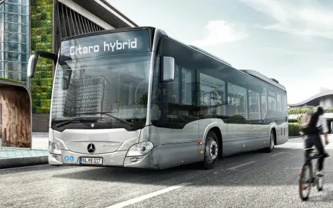 Co to jest bus? Poznaj różnice między busem a innymi pojazdami