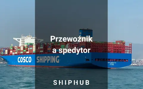 Ogromny kontenerowiec COSCO SHIPPING STAR płynie po morzu. To potężna firma dostawcza, która przewozi towary na całym świecie.
