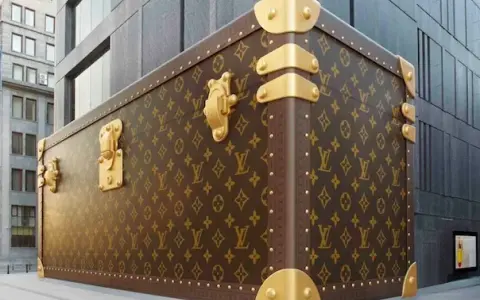 Gdzie kupić Louis Vuitton w Polsce? Sprawdzone sklepy i opcje online