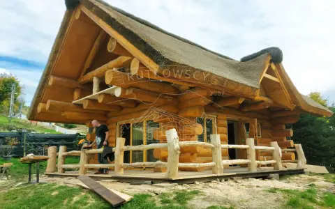 Jak zbudować domy jak z bali – sprawdzone techniki i materiały