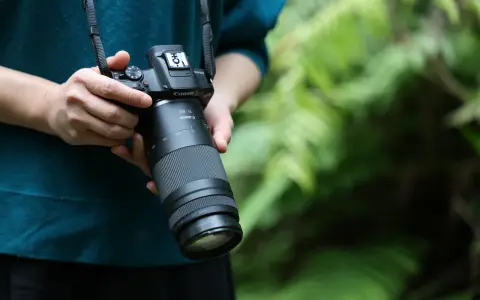 Canon 75-300mm: Do czego służy? Poradnik dla początkujących