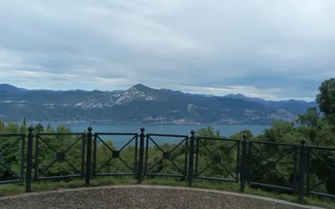 San Zeno di Montagna: Guida completa al Balcone sul Garda