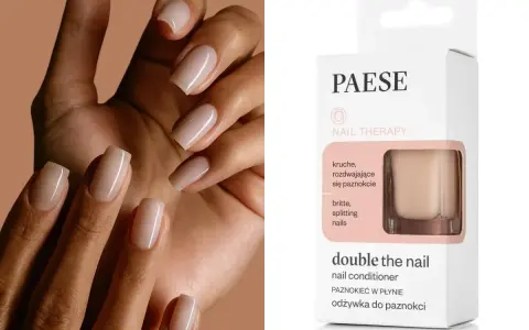 Dłonie z idealnymi, beżowymi paznokciami. Obok opakowanie odżywki do paznokci PAESE "double the nail" - najlepsza odżywka do paznokci dla kruchych i rozdwajających się.