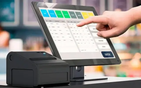 Un TPV hostelería que es un sistema de punto de venta táctil, con impresora, para gestionar un negocio.