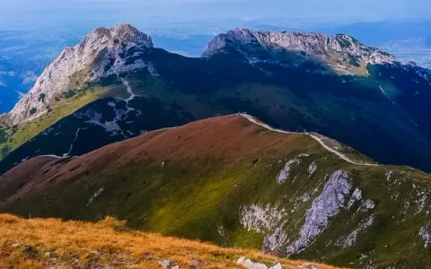 Czerwone Wierchy – czy to trudny szlak dla początkujących turystów?