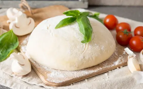 Pâte à pizza facile : le secret d'une recette maison inratable