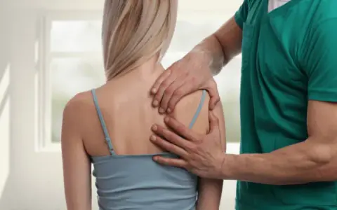Co to mobilizacja w rehabilitacji? Odkryj ulgę bez "nastawiania"