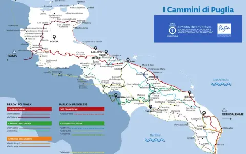 Carte des étapes de la Via Francigena et autres chemins de randonnée en Pouilles.
