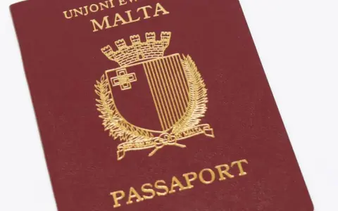 Malta: Dowód osobisty wystarczy! Kiedy paszport jest przydatny?