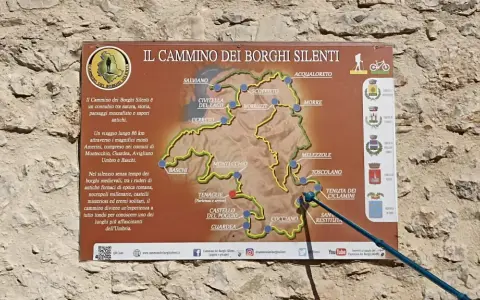 Mappa del Cammino dei Borghi Silenti, un percorso di 86 km tra natura, storia e borghi medievali dell'Umbria.