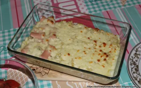 Szybka zapiekanka makaronowa: 3 przepisy na obiad w 30 minut!