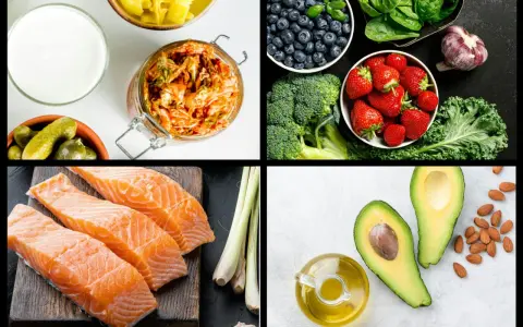 En samling livsmedel som passar för antiinflammatorisk kost: lax, bär, grönsaker, avokado, nötter och fermenterad mat.