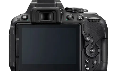 Nikon D5300 w 2024: Czy ta lustrzanka wciąż jest warta zakupu?