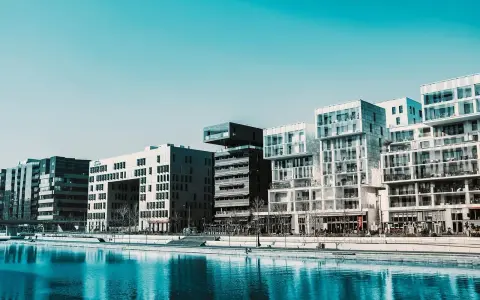 Krynica Morska: Atrakcje na każdą porę roku zaplanuj idealny urlop