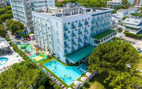 Family Hotel Milano Marittima: Guida Completa e Offerte