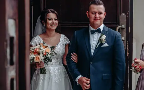 Co potrzeba pannie młodej do ślubu, aby uniknąć stresu i zmartwień