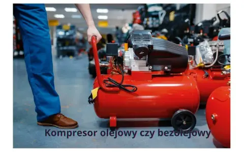 Czerwony kompresor olejowy czy bezolejowy? Mężczyzna w niebieskich spodniach przygotowuje się do pracy z tym urządzeniem.