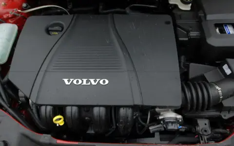 Używane Volvo C30: Jaki silnik będzie dla Ciebie idealny?
