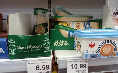 Parmezan: Ile kosztuje i jak nie przepłacić? Poradnik zakupowy